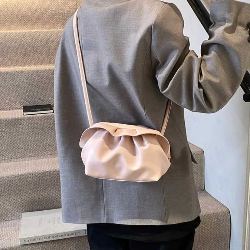 PU Ruffle Edge Zipper 2025 New Product Shoulder Bag Solid Color Fashion Western Soft Cross Bag Z250324