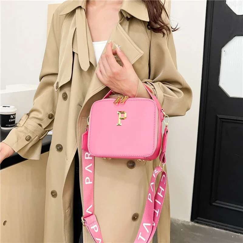 2025 New Elegant Women's Leather Bag Designer Fashion Single Shoulder Women's Crossbody Bag Transducer Pop Classic4