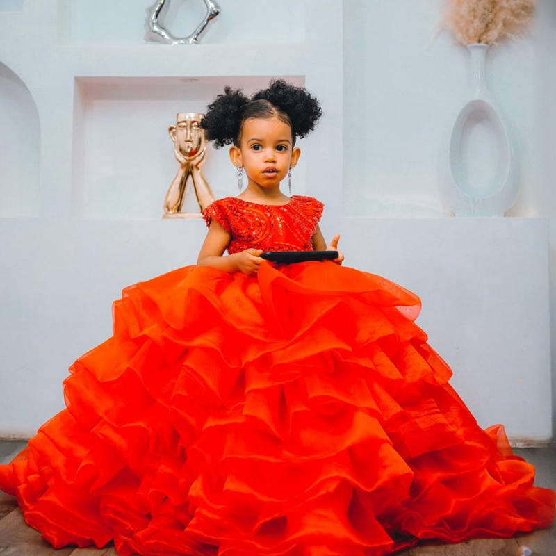 2025 Red Flower Girl Dresses Children Birthday Dress Illusion Sheer Neck Appliqued Beaded Lace Tiered Tulle Princess Queen Ball Gown For Marriage F165