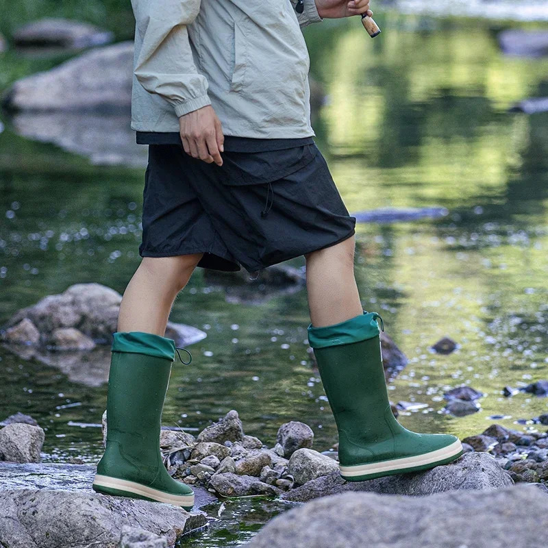 Mens casual shoes outdoor kitchen waterproof and anti slip knee high simple style winter cotton warm plush 250317