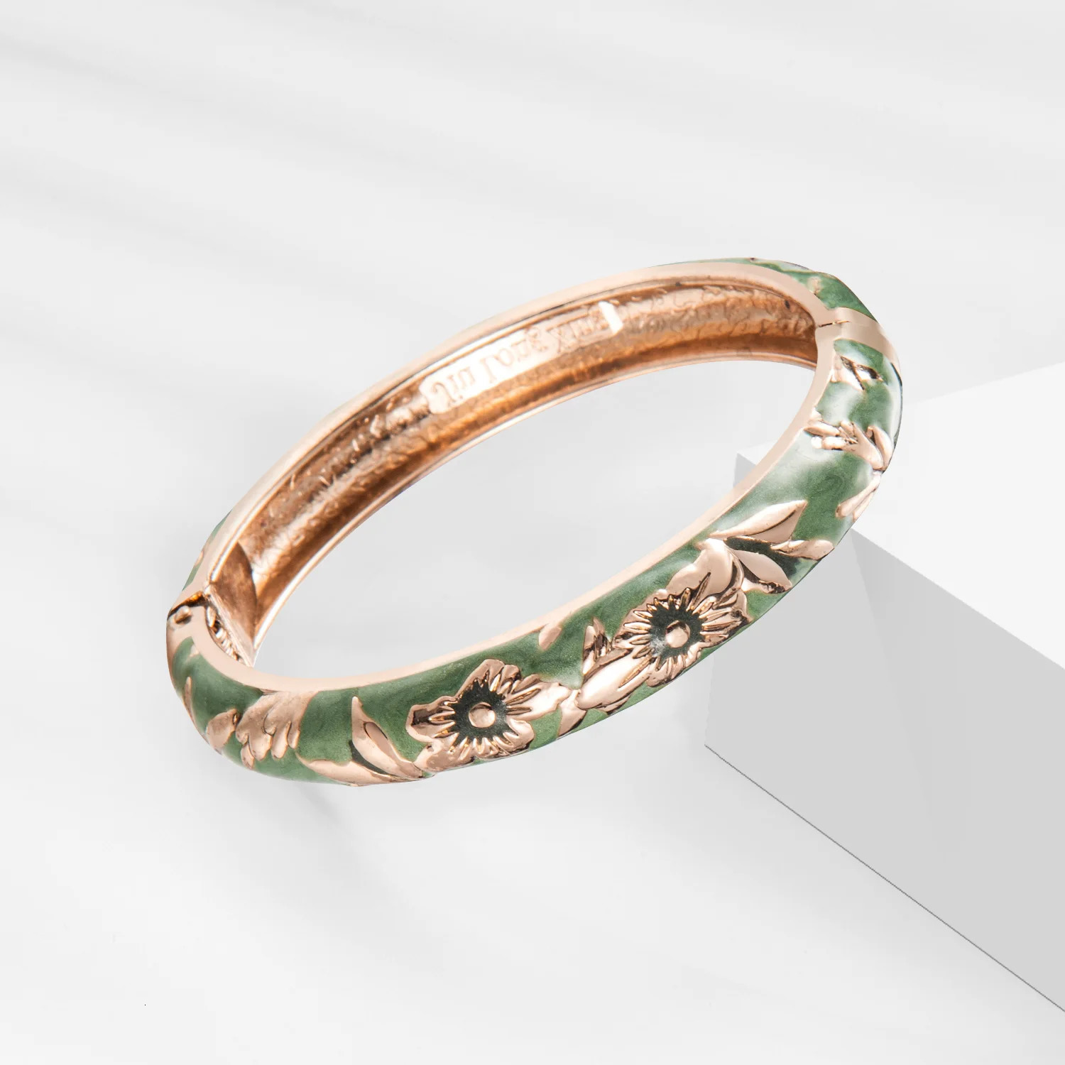 Cloisonne Bracelet For Women Floral Viking Bangle On Hand Enamel Womens Bracelets Green Hawaiian India African Jewelry Alloy 250322
