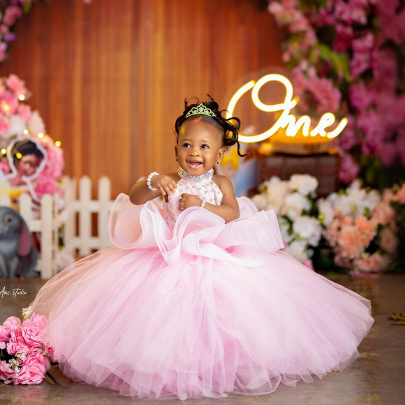 2025 Aso Ebi Pink Flower Girl Dresses Children Birthday Dress Illusion Halter Rhinestones Beaded Lace Tiered Tulle Princess Queen Ball Gown For Marria