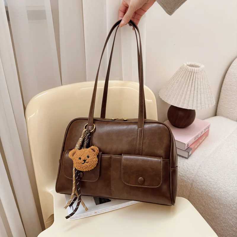 Top Quality Brand High Quality New Style Free Delivery Designer Bag Crossbody Bag: Designer PU Leather Bag With Retro Pendent - Stylish Bucket Shoulde