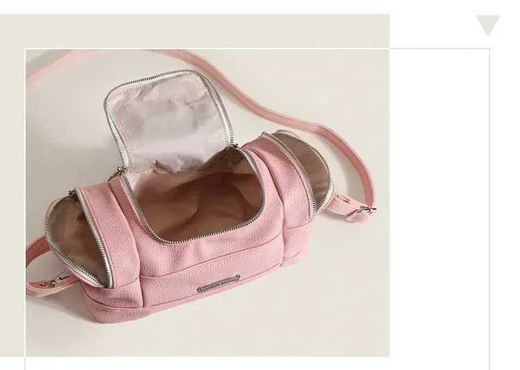 Customized womens portable travel washing bag large capacity cosmetic storage bag soft polyester fiber lining Y250324