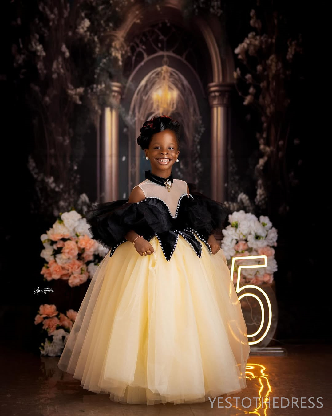 2025 Aso Ebi Flower Girl Dresses Children Birthday Dress Illusion High Neck Appliqued Beaded Lace Tiered Tulle Princess Queen Ball Gown For Marriage F