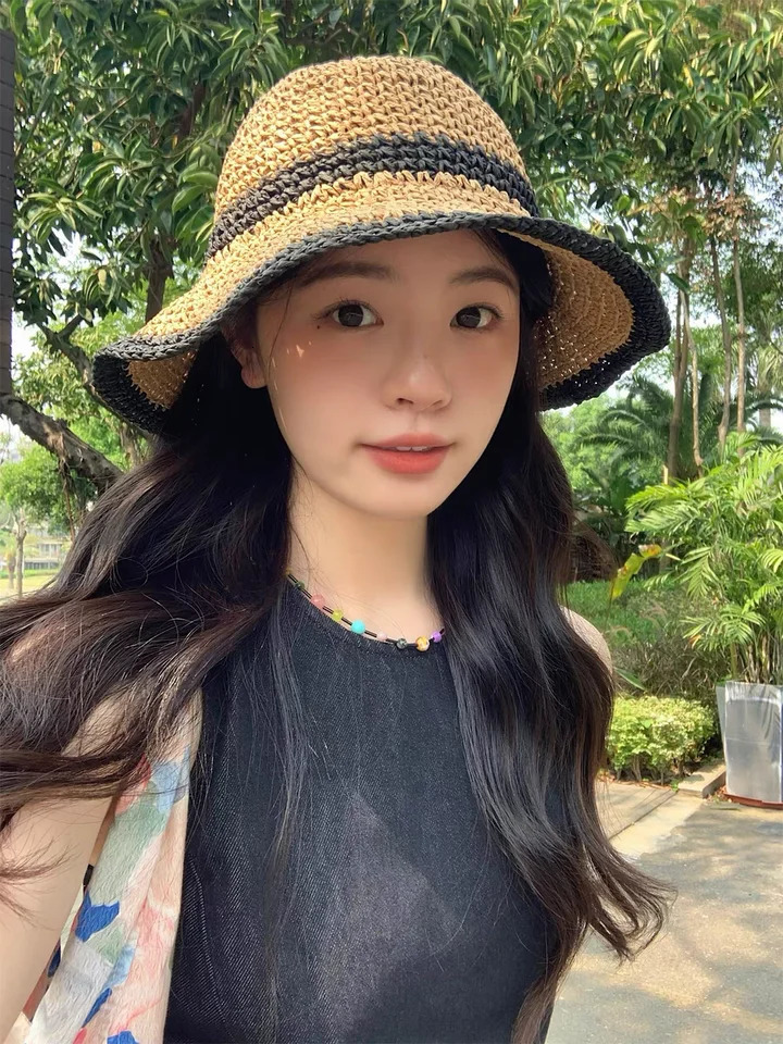 Girls Fashion Style Bucket Hat Multi Color Folding Sun Stripe Hat Used for Beach Travel and Vacation Handmade Straw Hat 250320