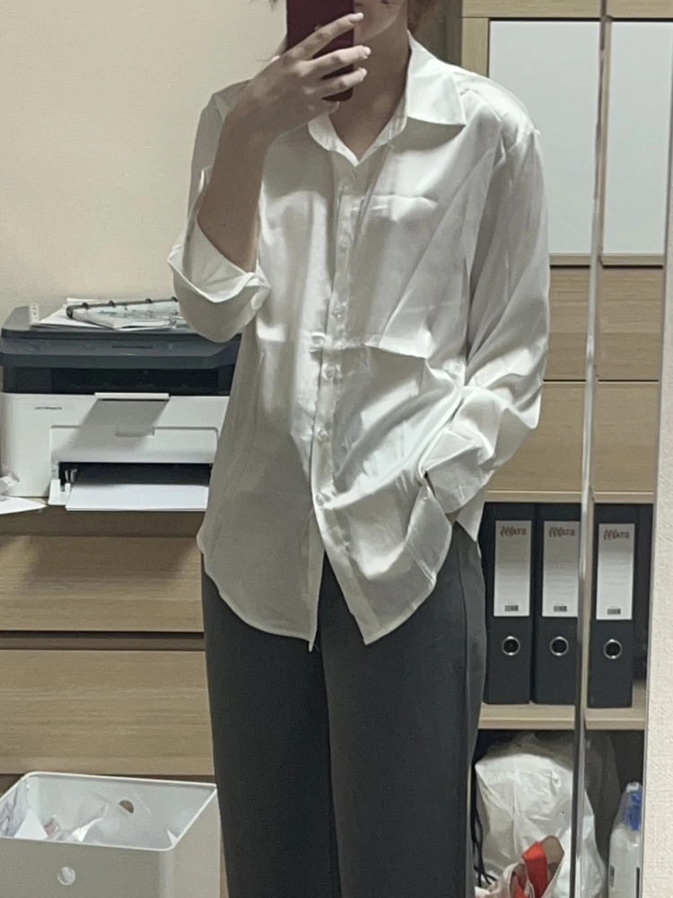 Elegant Satin Loose Womens Shirt Spring Turn-down Collar Ladies Blouse Autumn Vintage Casual Button Silk Tops 250322