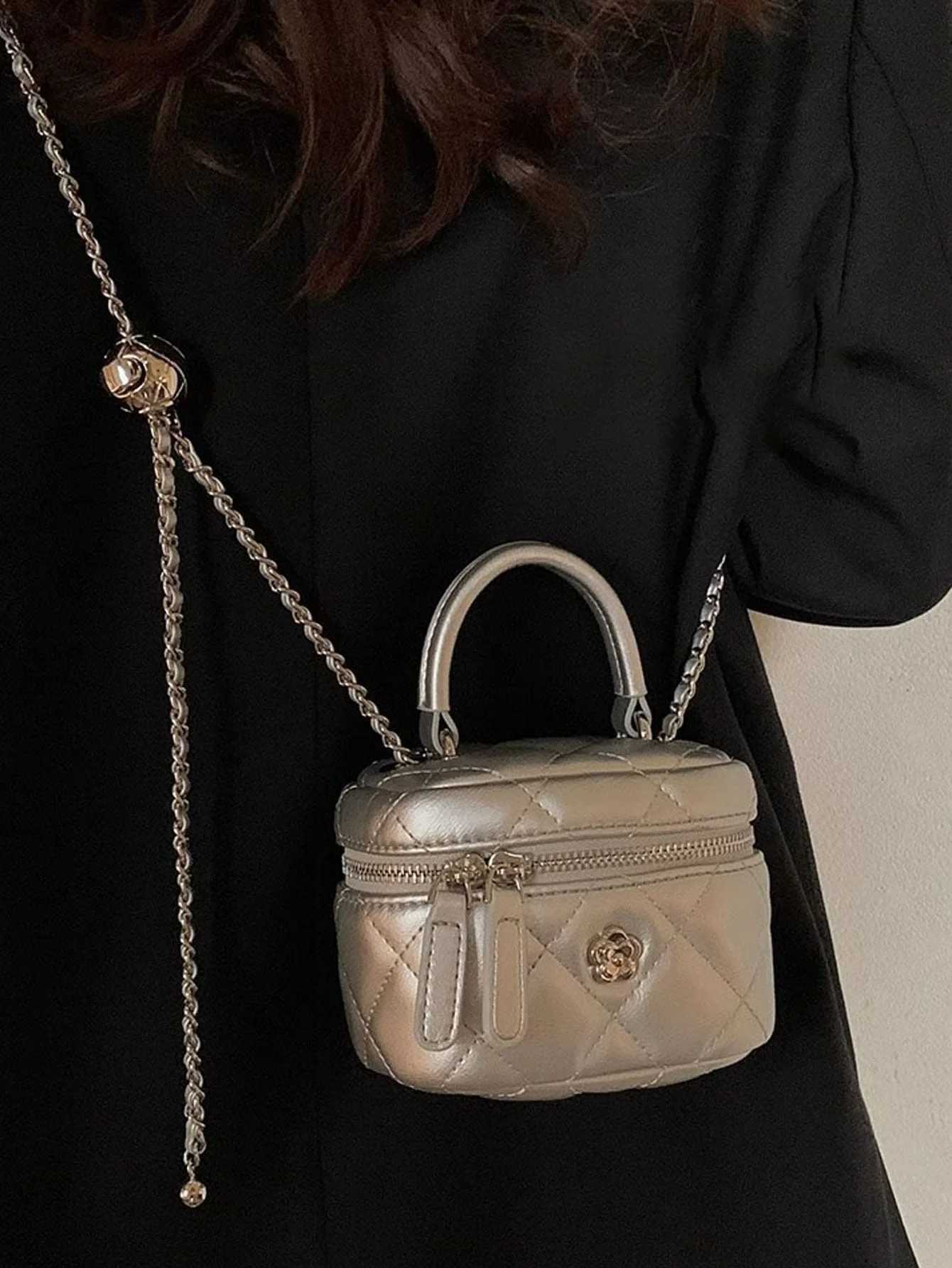 Womens Silver Bag 2024 New Lingge Embroidered Thread Single Shoulder Small Square Bag Mini Chain Cross Body Bucket Bag Z250324