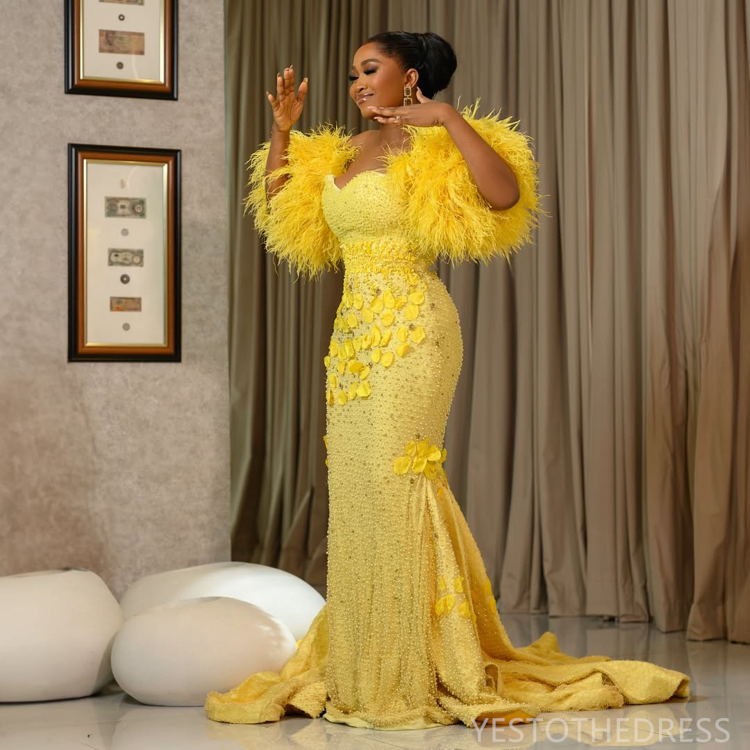 2025 Light Yellow Prom Dress Mermaid Prom Dress For Special Occasions Off Shoulder Feathered Beaded Lace Crystals Illusion Birthday Second Reception G