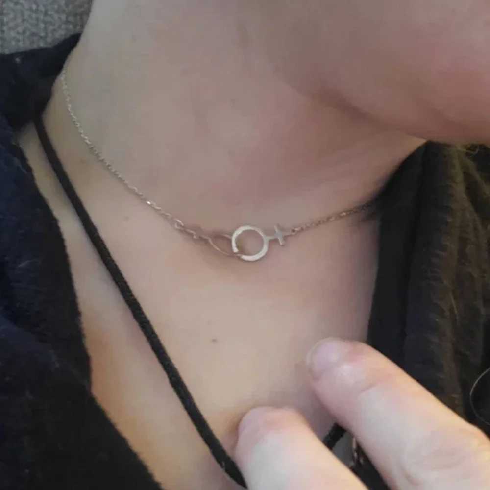 Double Venus Symbol Charm Lesbian LGBT Necklace Lesbian Pendant Girls LES Stainless Steel sisters Jewelry W250325