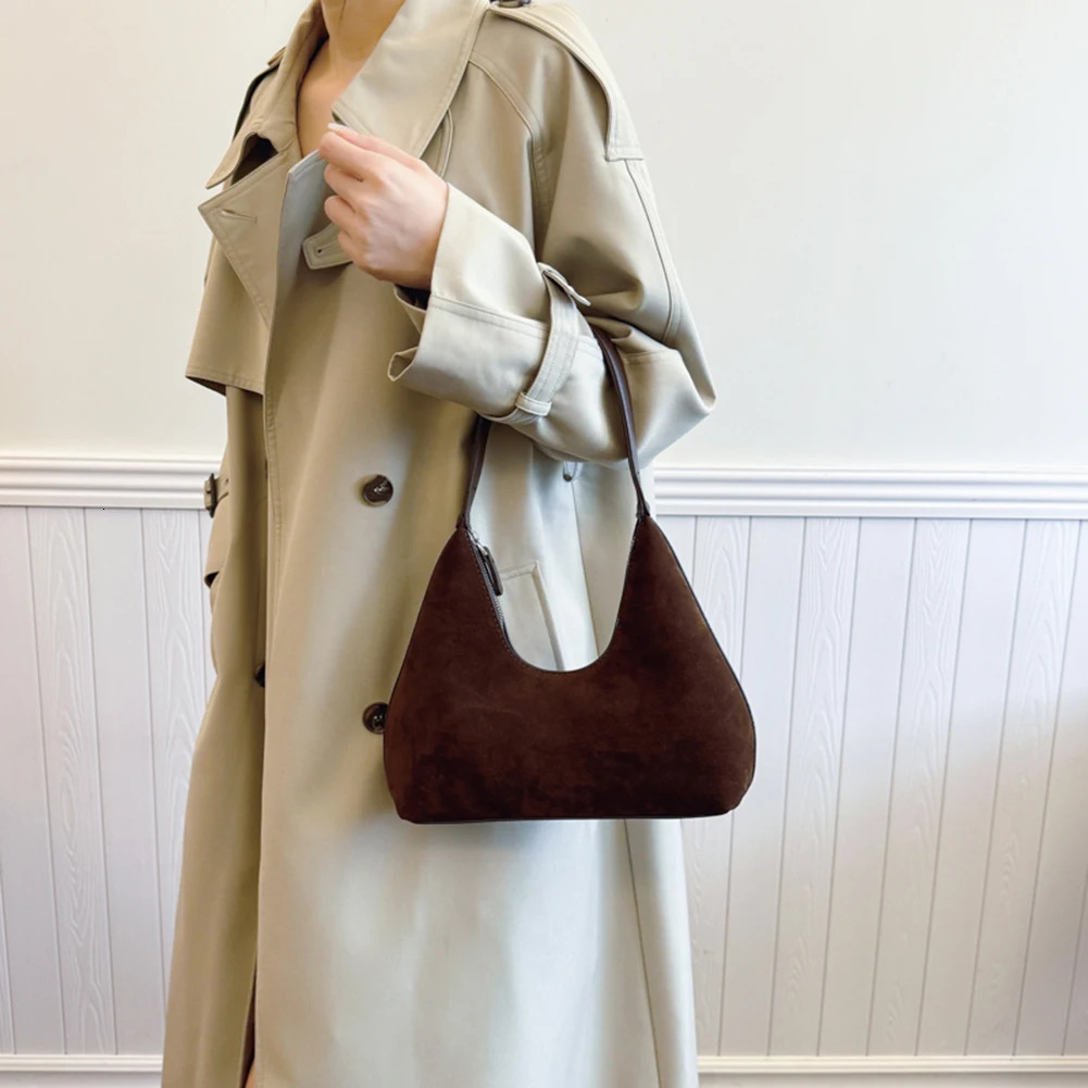 Women Suede Underarm Bag Solid Color Shoulder Bag Zipper Closure Retro Handbag Trendy Hobo Bag for Work Travel 250324
