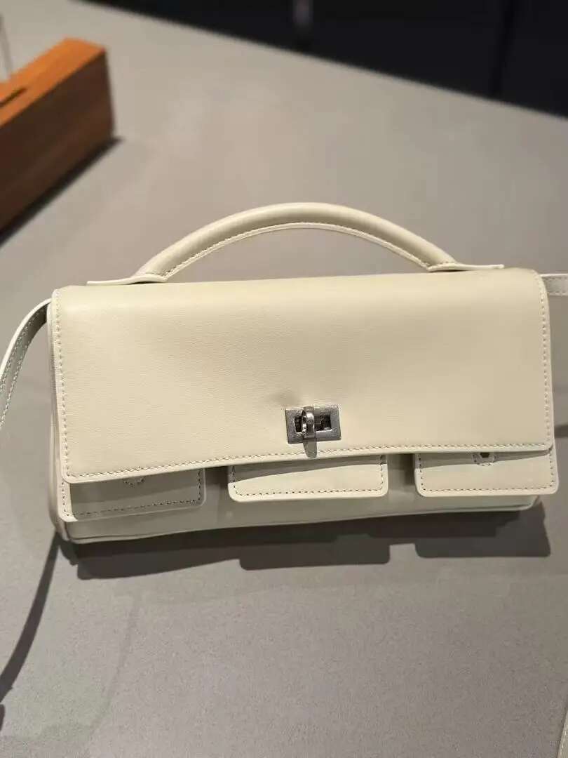 Genuine Leather Handbag 2025 New Niche Design Lock Small Square Vintage Motorcycle Style Cowhide One-Shoulder Crossbody Bag