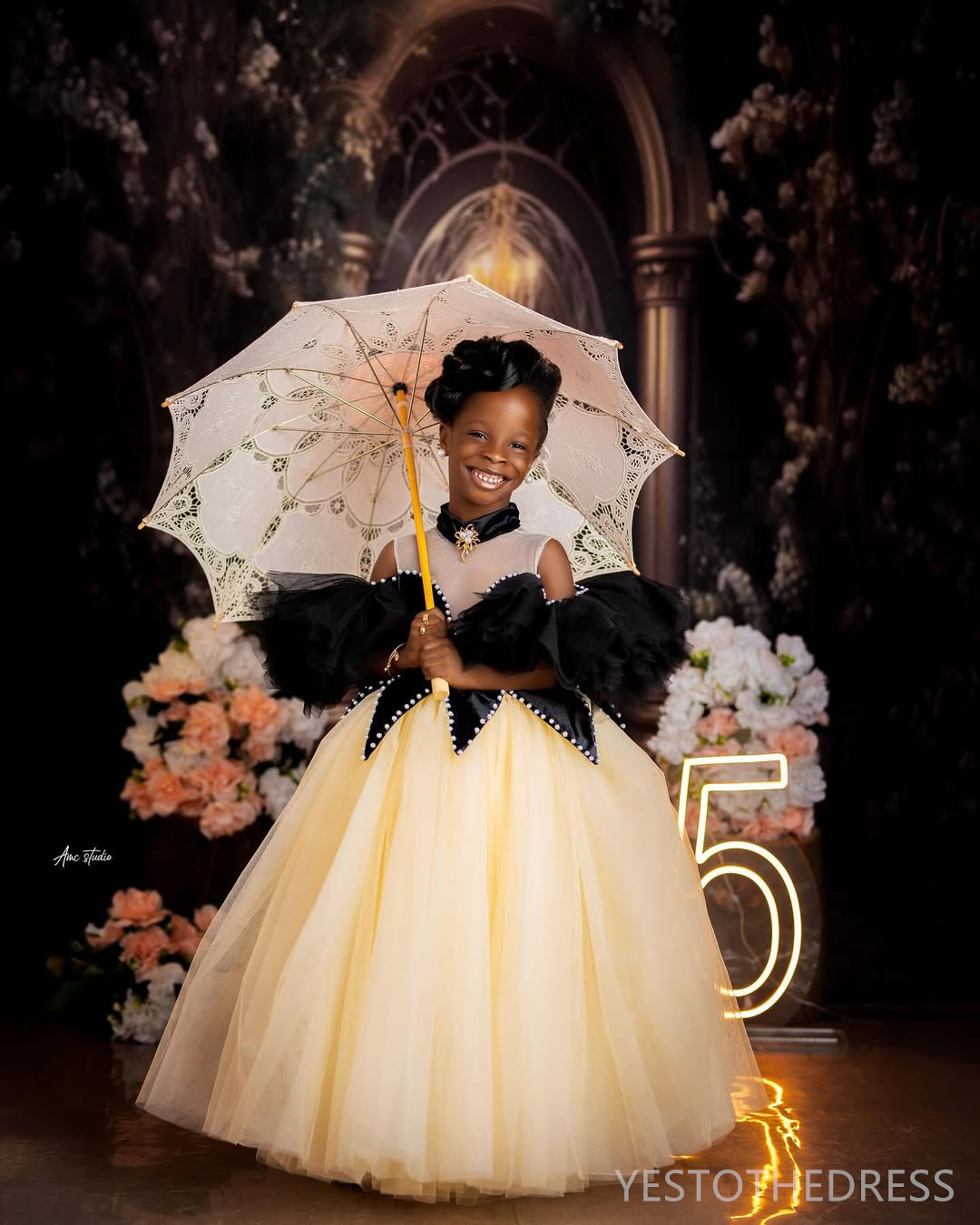 2025 Aso Ebi Flower Girl Dresses Children Birthday Dress Illusion High Neck Appliqued Beaded Lace Tiered Tulle Princess Queen Ball Gown For Marriage F