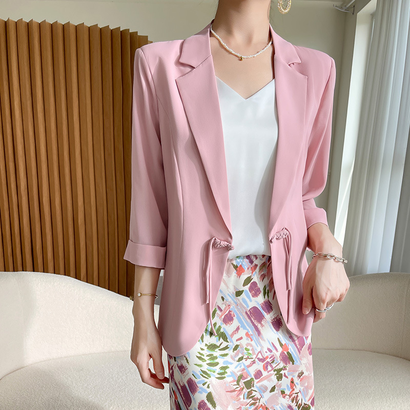 F324Stylish Plus-Size Women's Tailored Jacket | Sleek Cut & New Age Traditional Chinese Motif