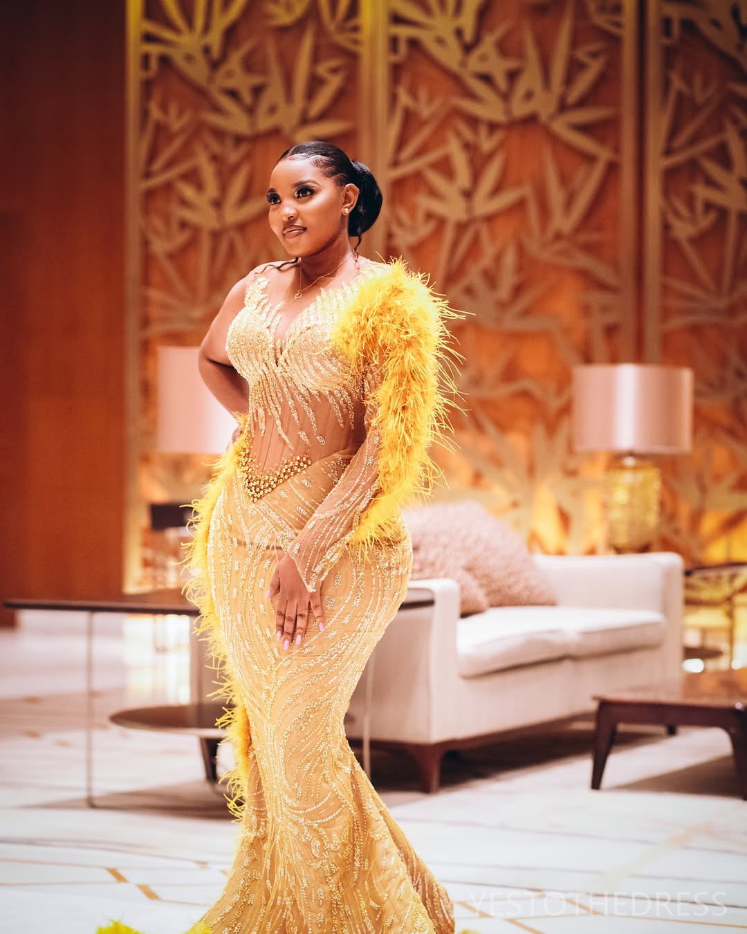 2025 Aso Ebi Gold Prom Dress Mermaid Prom Dress For Special Occasions Sheer Neck Feathered Beaded Lace Crystals Illusion Birthday Second Reception Gow