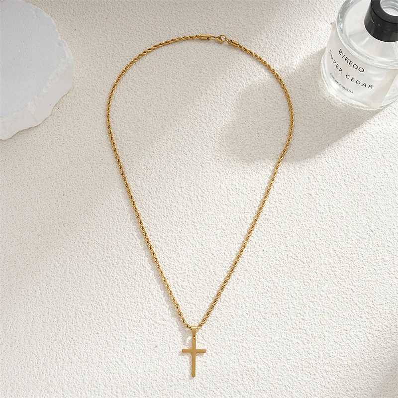 2024 New Cross Pendant Necklace for Men and Women Mini Gold Jewelry Mens Necklace W250325