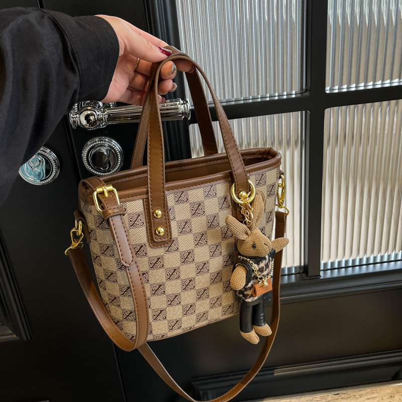 Bucket bag women's new women's advanced explosive vegetable basket single shoulder crossbody bag 2025