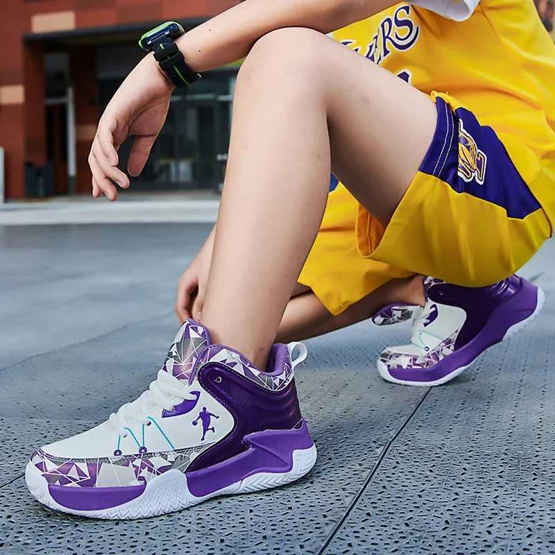 Fashion brand childrens sports shoes boys basketball shoes outdoor thick soled childrens sports shoes childrens sports shoes W250324