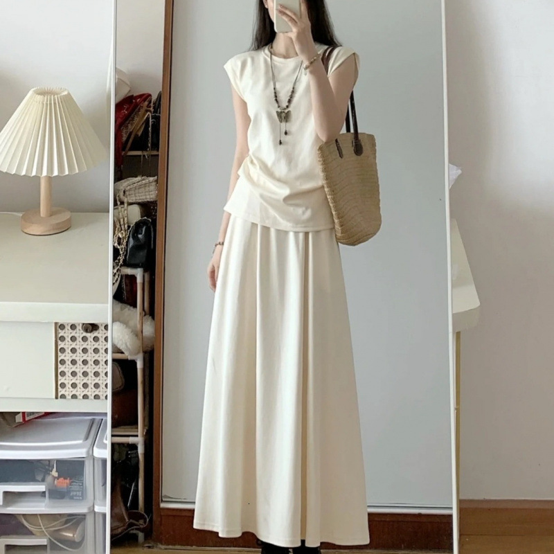 French Salt Style Dress Set, Women's Summer Outfit Paired With A Complete Of Fashionable Sleeveless Top, Half Body Long Skirt, Two-Piece Set