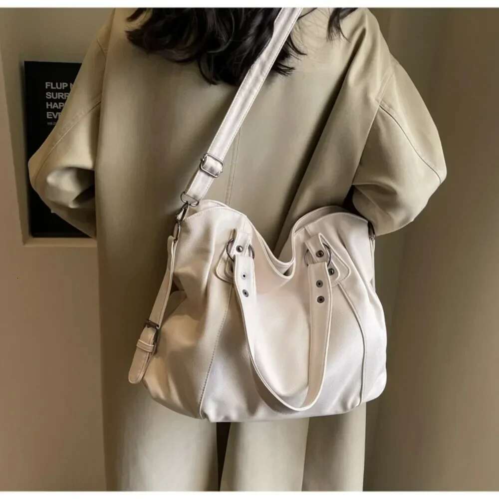 Female Hobo Handbag Large Capacity Shoulder Big Stylsih Tote Bag Ladies Soft Leather Hobos Messenger Bags Women