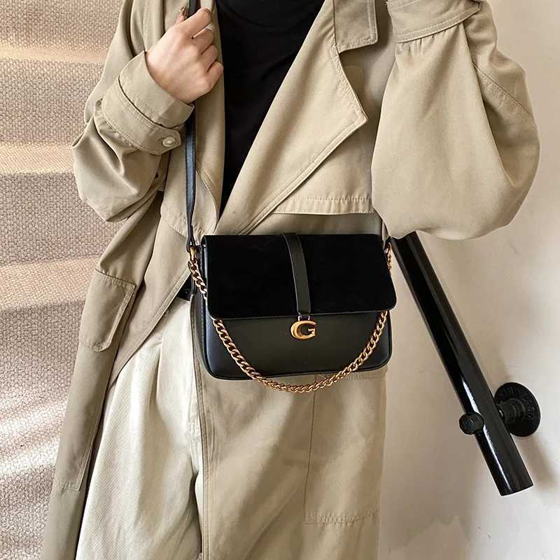 Fashionable frozen bottom suitable for winter women trendy small square niche simple and casual shoulder bag Z250324