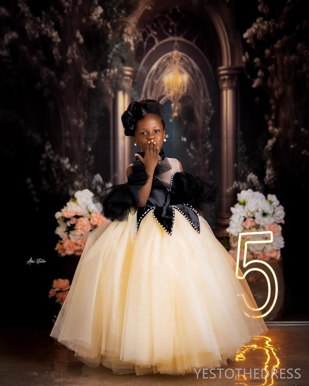 2025 Aso Ebi Flower Girl Dresses Children Birthday Dress Illusion High Neck Appliqued Beaded Lace Tiered Tulle Princess Queen Ball Gown For Marriage F