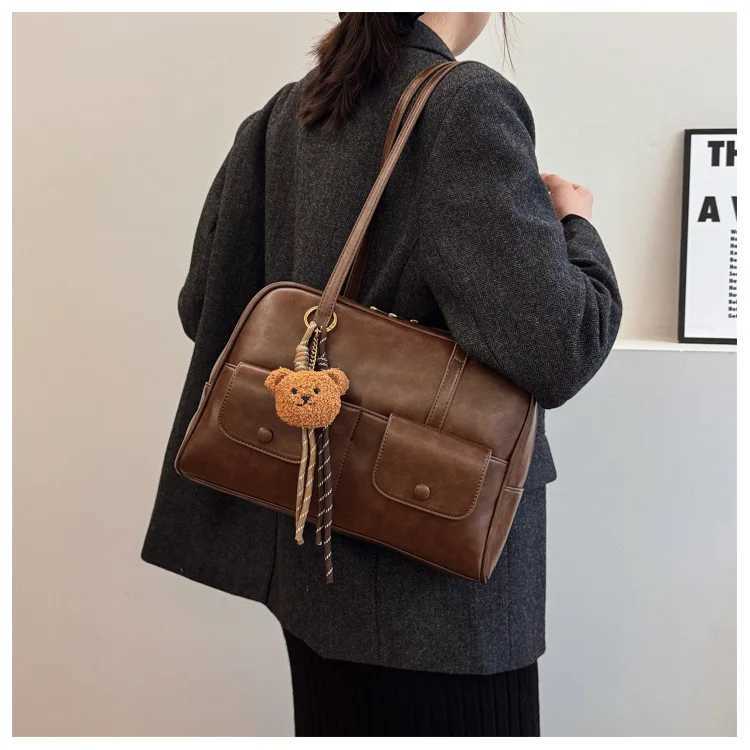 Top Quality Brand High Quality New Style Free Delivery Designer Bag Crossbody Bag: Designer PU Leather Bag With Retro Pendent - Stylish Bucket Shoulde