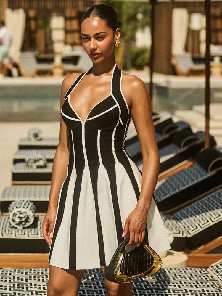 Jacquard Halter Short Dress Black And White Vertical Stripes Sleeveless Hanging Neck Pleated Knit Mini Lengh Tail Party D