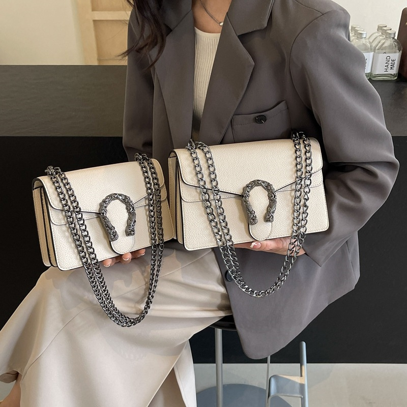 Free Shipping 2025 new Designer Bag Fashion Commuter Solid Color Chain Womens Handheld Single Shoulder Diagonal Cross Bag