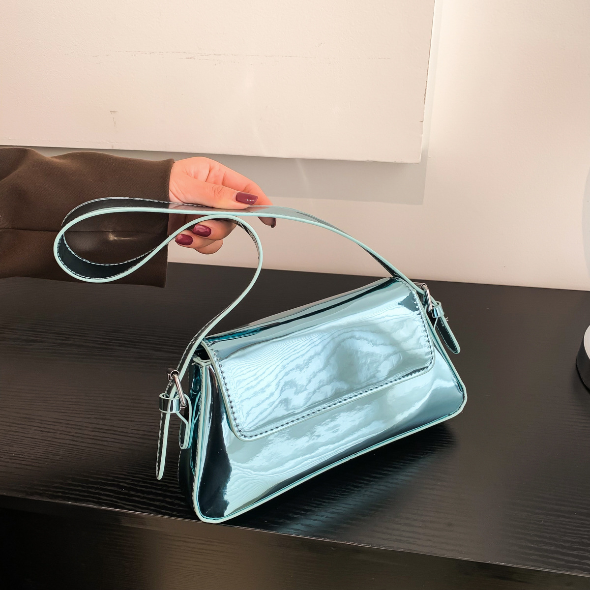 free shipping Women's new niche underarm bag Bag women's fashion casual commuter shoulder bag