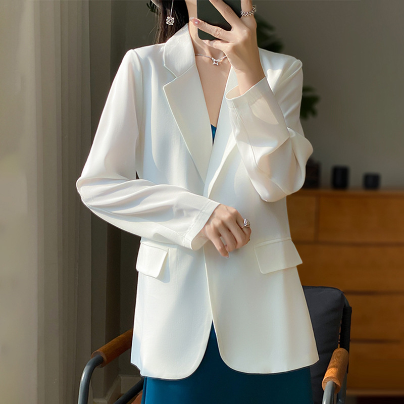 Y329Stylish Korean Version Student Suit with Temperate Design - Ideal for Spring and Autumn Wear
