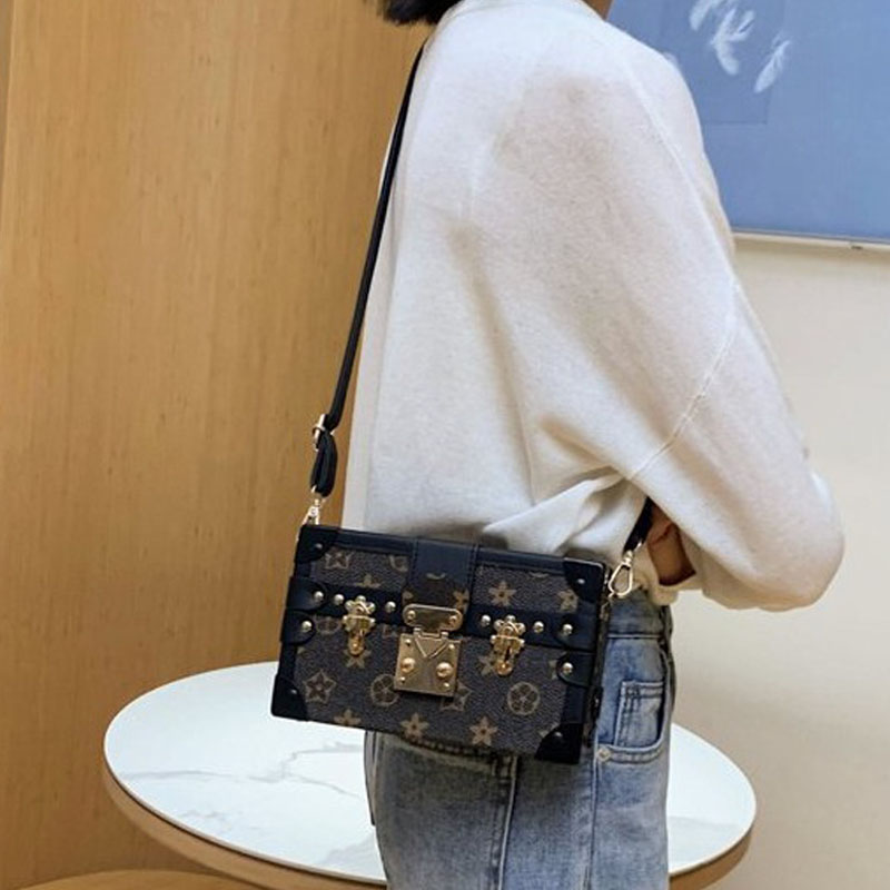 Vintage Printed Ladies Box Bag High Appearance Level New Luxury Retro Bag Flower Printed Square Bag Single Shoulder Ladies Bag wholesale