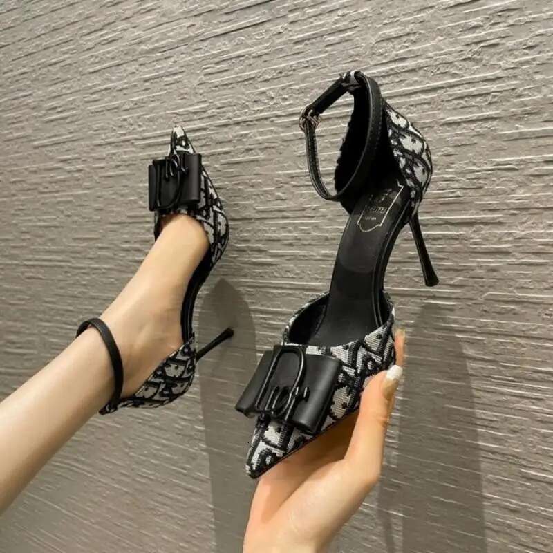 2025 New Women's Sexy Designer Fashion High Heels Sandals Pointed Shoes Party Stiletto High Heels Single Shoes