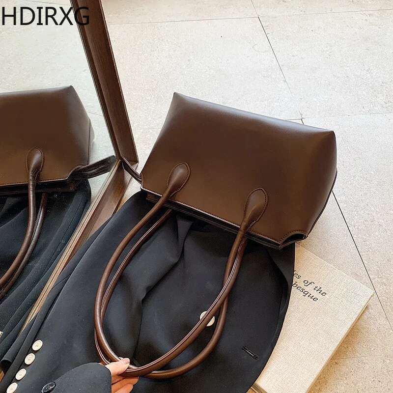 Retro Women's Underarm Bag 2024 High-End Texture Niche Woman Crossbody Casual Shoulder Autumn Bags Lightweight New Style
