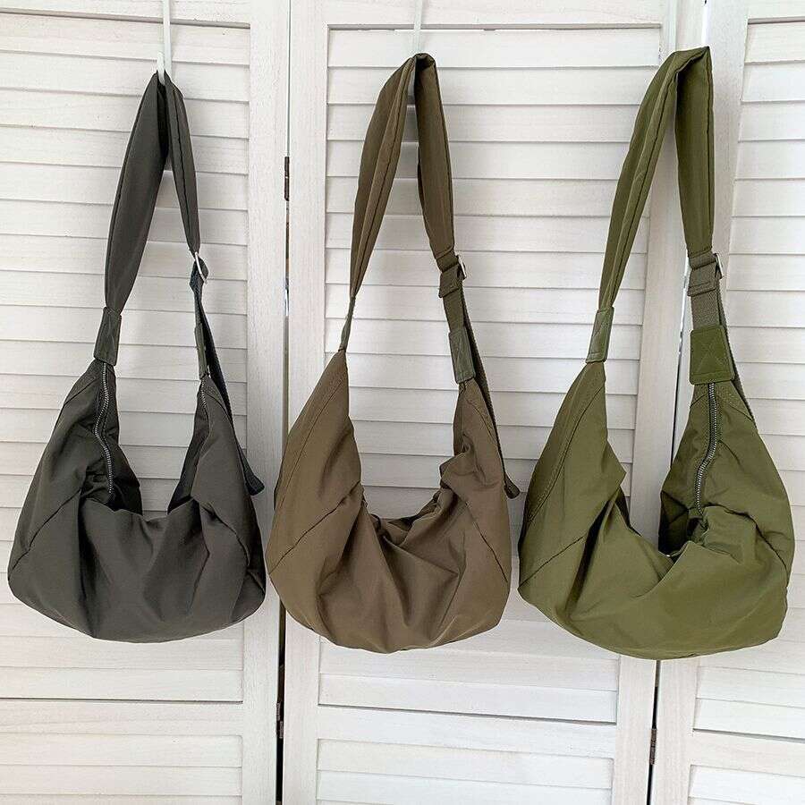 Nylon dumpling with large capacity high-end feel 2024 new casual crossbody bag, simple and versatile shoulder bag for women