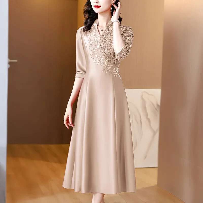 Red Happy Waist-Fitted V-Neck Long High-End Youthful Style Mother's Dress For Women 2024 Autumn New Arrival