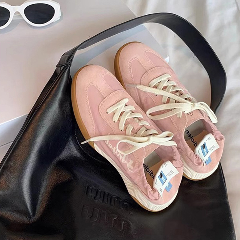 Designer Shoes German Summer Women's Training Shoes Lightweight Breathable Fairy Style Super Soft Multi Functional Casual Little White Forrest Sh