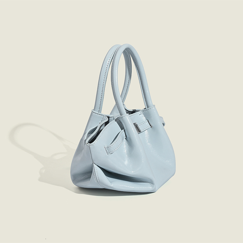 Oil Wax Skin Casual Dumpling Bag Female 2025 Spring New Commuter All Hand Crossbody Bag