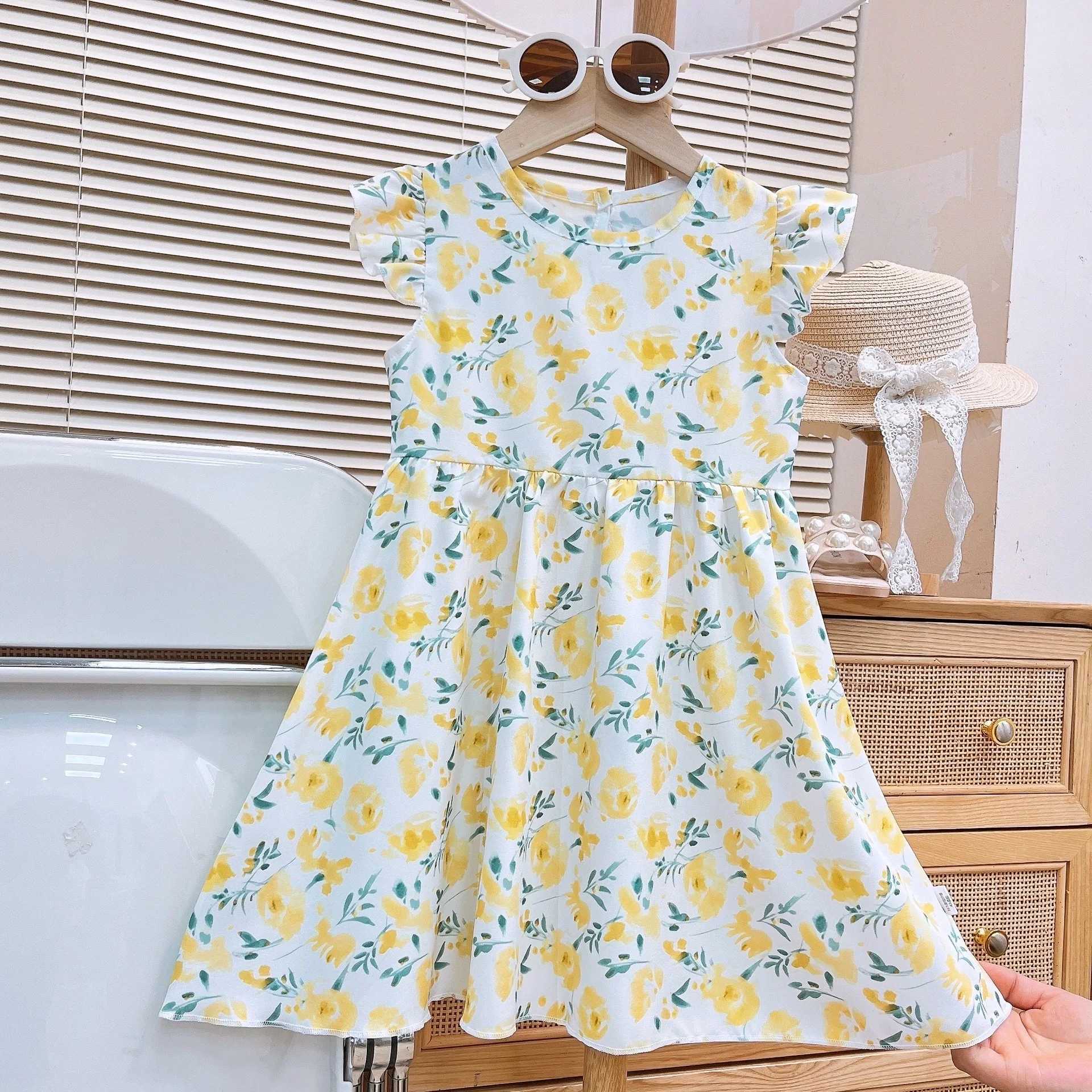 New fashion floral princess dress for girls in summer with pleated sleeves suitable for toddlers and children W250326