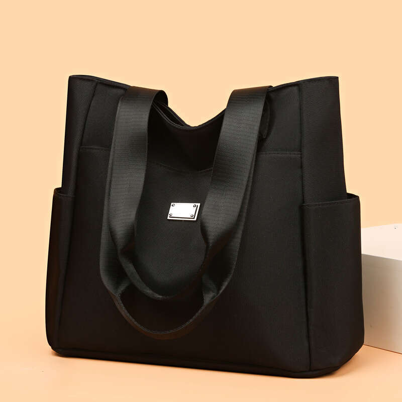 2023 New Handbag Shoulder Women's Korean Edition Popular Simple Solid Color Large Capacity Nylon Bag