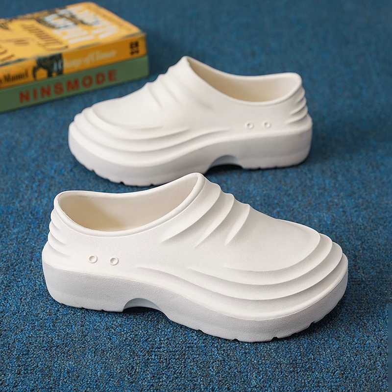 Mens Chef Shoes Mens Summer Beach Waterproof and Oil proof Kihen Shoes N-slip Garden Hotel Work Shoes EVA SandalsXJ250326