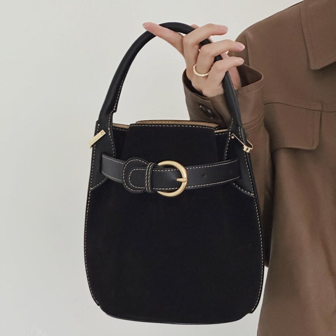 2025S Fashion Designer Frosted Bucket For Women New Suede Handheld Niche Designer Commuting Crossbody Music Sheet Bag