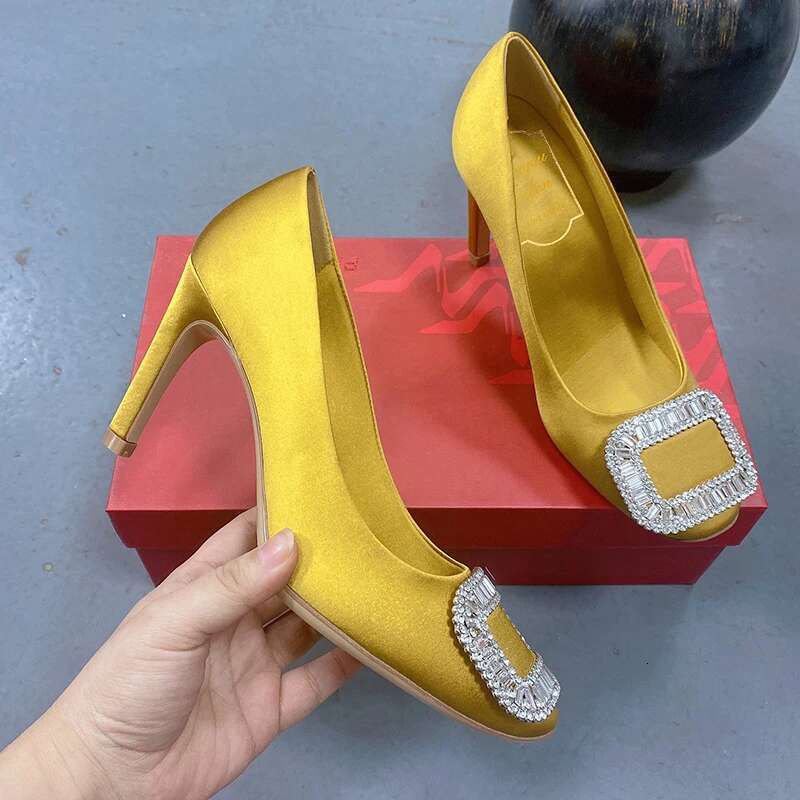 Women's New Square Button Single Silk Wedding Shoes Shallow Mouth Round Toe Thin Heel Rhie High Heels