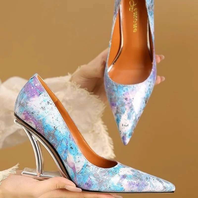 2025 Summer New Women's High Heels Totem Slippers Shallow Shoes Wedding Party Designer Fashion Pointed High Heels Women's Irregular High Hee