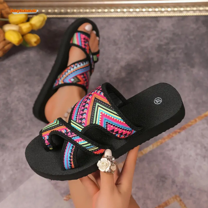 2025 Summer New One Step Shoe Set with Ethnic Style Thick Bottom, Lightweight and Breathable Beach Sandals, Cool Slippers for Women ddmykukumalu