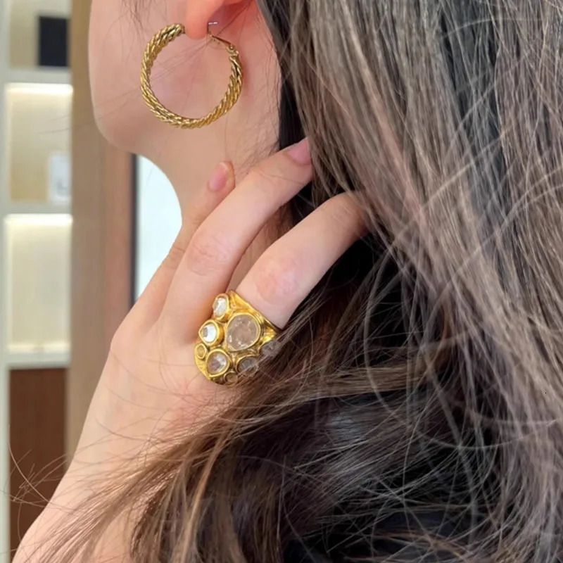 Transparent Natural Stone Crystal Ring Geometric Metal Rings Brass for Women Jewelry Light Europe America Party Gifts 250322