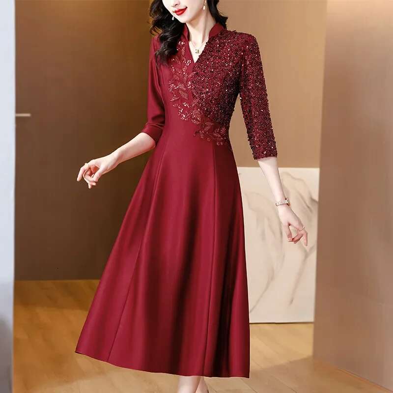Red Happy Waist-Fitted V-Neck Long High-End Youthful Style Mother's Dress For Women 2024 Autumn New Arrival
