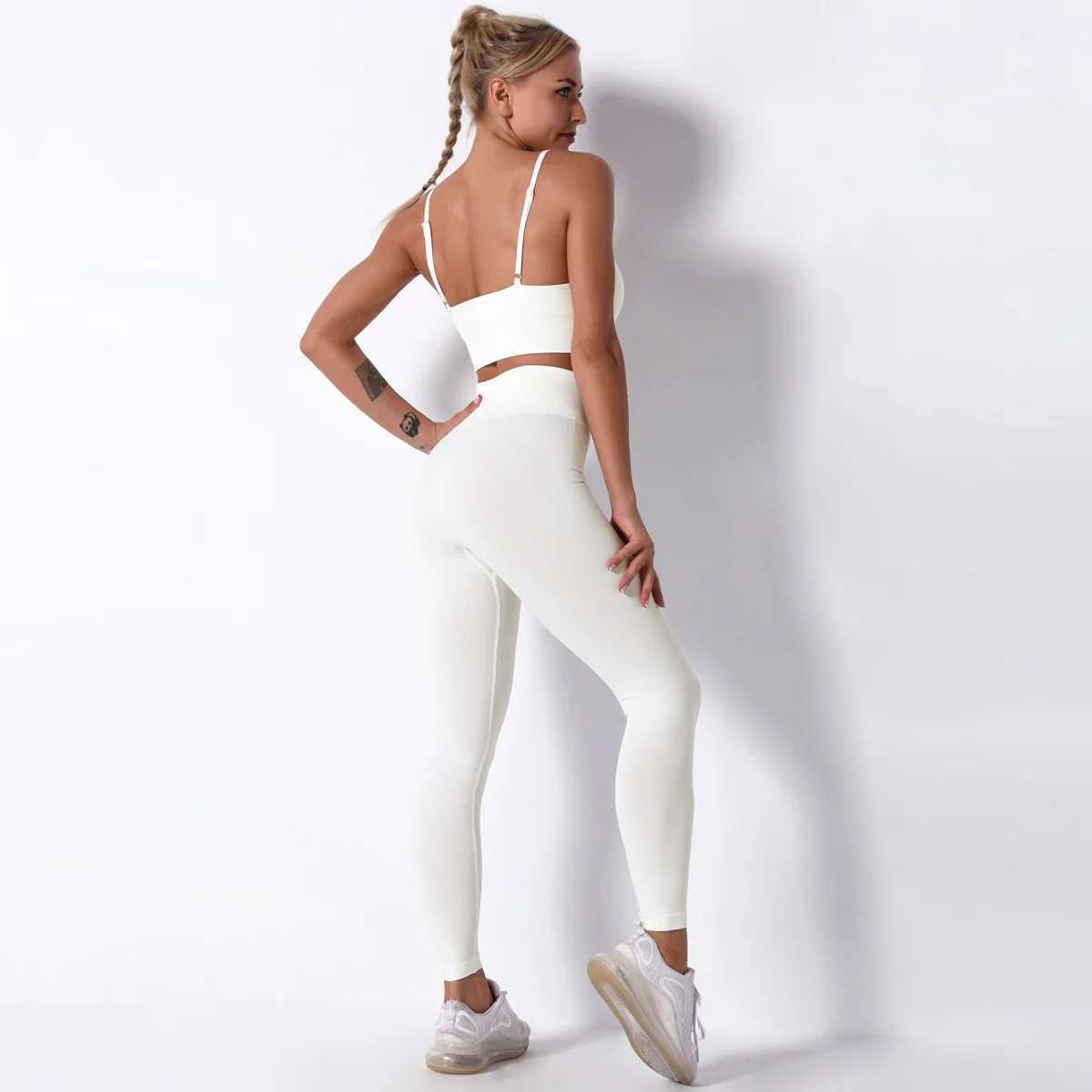 Womens yoga suit seamless sexy sportswear womens sportswear fitness running suit W250326