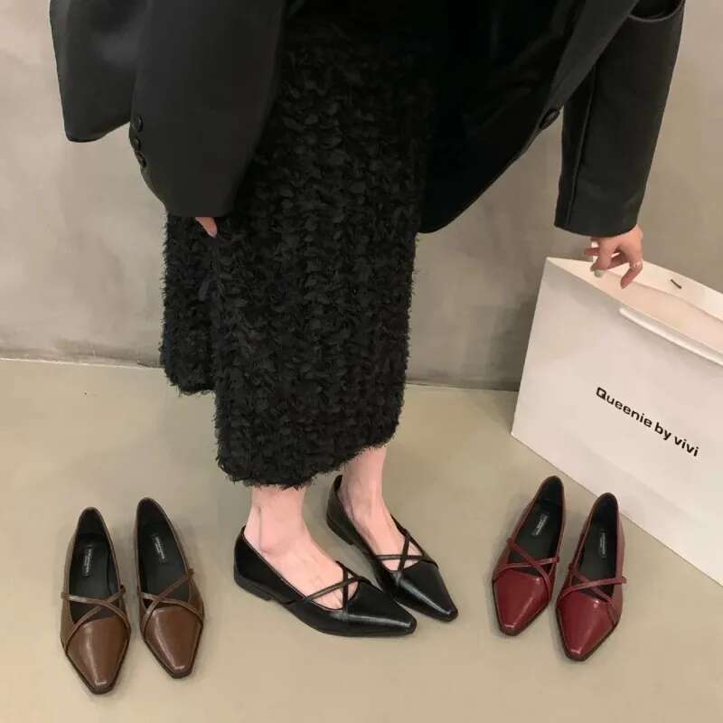 2025 Summer New Cross Belt Women's Pointed Dress Designer Fashion Flat Shoes Women's Red Soft Bottom Ballet Shoes