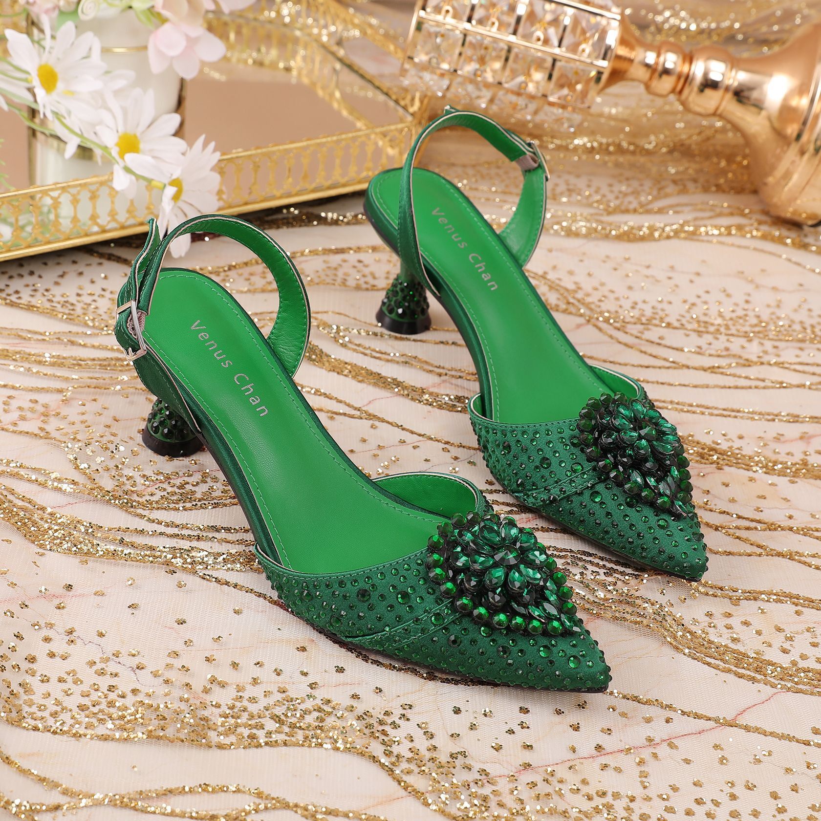 Women's pointed fashion shoes with rhinestone flower head decoration, women's strap single shoes, comfortable plus size sandals
